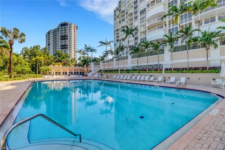 7117 Pelican Bay Blvd 16, Naples, Florida 34108