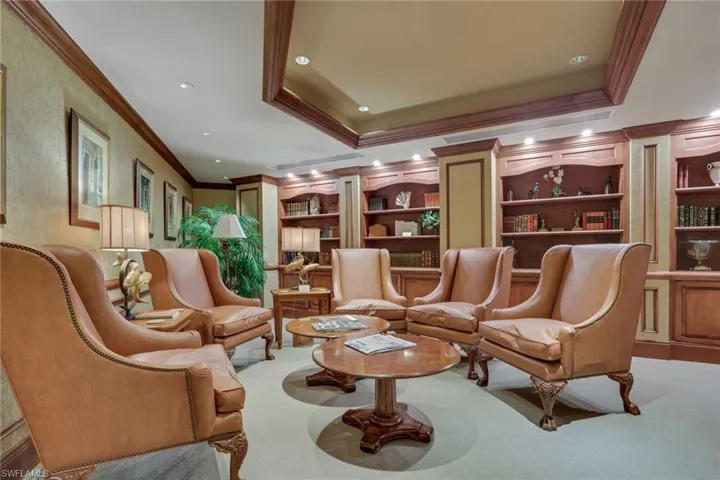 7117 Pelican Bay Blvd 16, Naples, Florida 34108