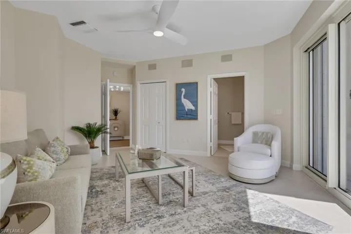 7117 Pelican Bay Blvd 16, Naples, Florida 34108