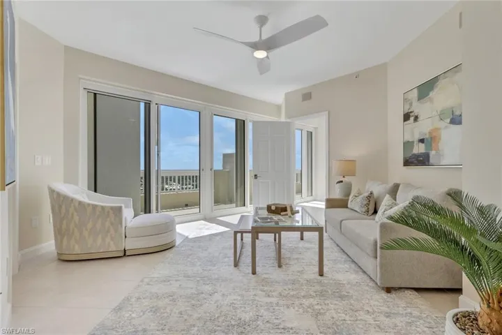 7117 Pelican Bay Blvd 16, Naples, Florida 34108