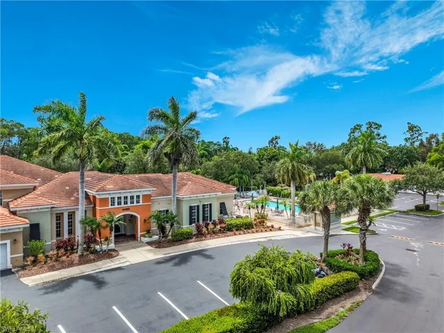 4500 Botanical Place Cir 102, Naples, Florida 34112