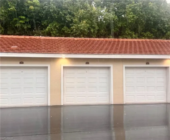 Unit Garage no. 15