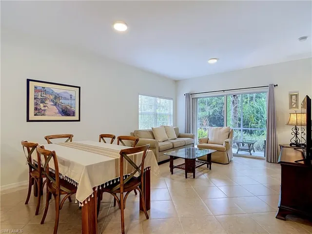 4500 Botanical Place Cir 102, Naples, Florida 34112