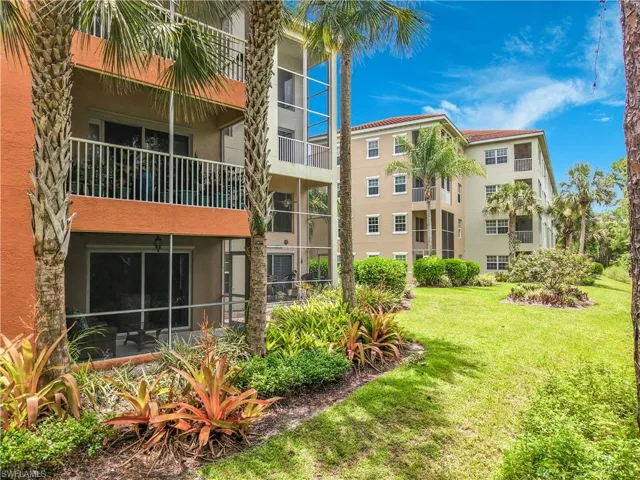 4500 Botanical Place Cir 102, Naples, Florida 34112
