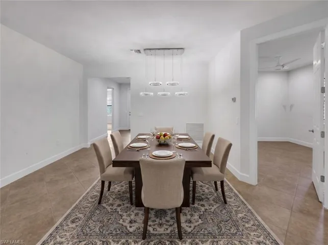 Dining room VS