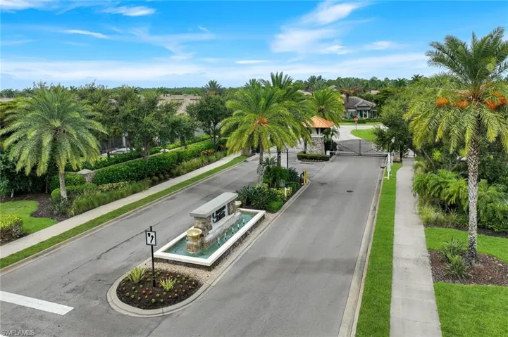 16367 Halberry Ln, Naples, Florida 34110