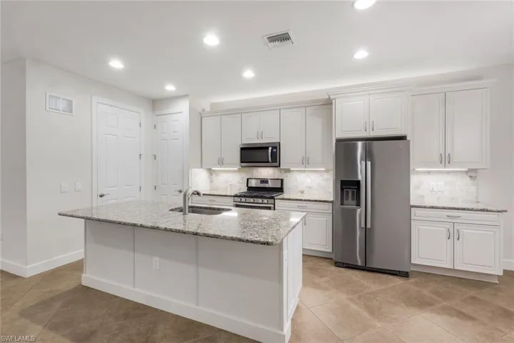 16367 Halberry Ln, Naples, Florida 34110
