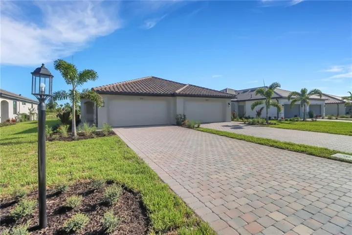19592 Hinkley Dr, Estero, Florida 33928