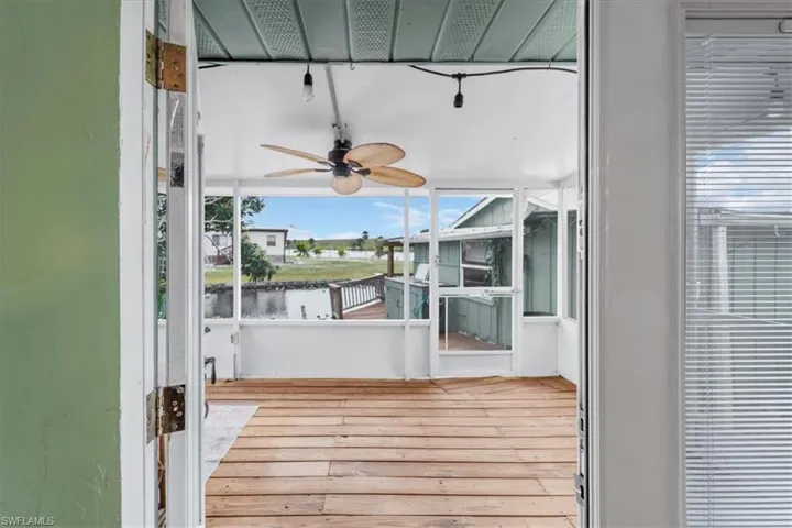 Screened porch to deck