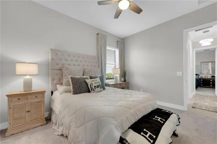Guest Bedroom with en-suite bath
