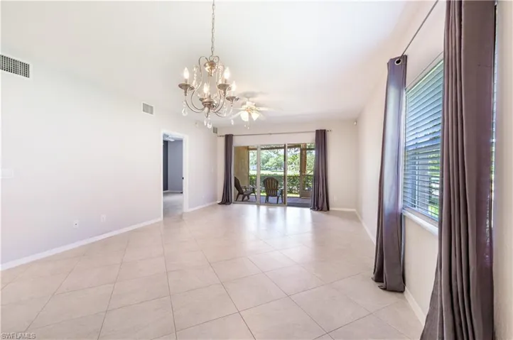 Living Dining Area