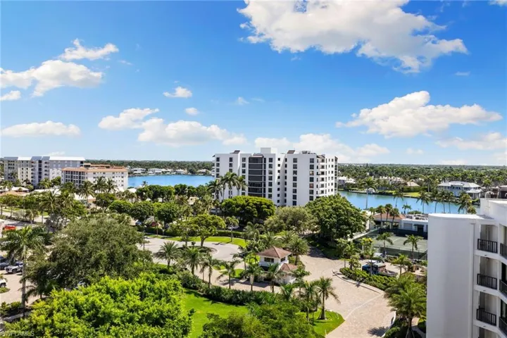 2355  Gulf Shore N BLVD, Naples, FL 34103