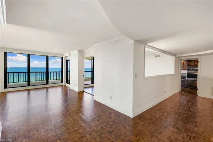 2355  Gulf Shore N BLVD, Naples, FL 34103