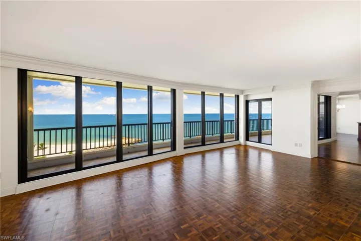 2355  Gulf Shore N BLVD, Naples, FL 34103