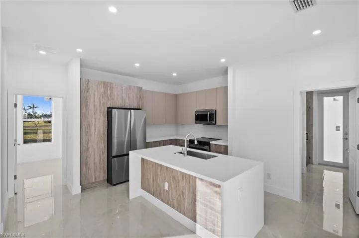2814 5th Ter, Cape Coral, Florida 33993