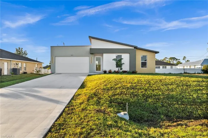 2814 5th Ter, Cape Coral, Florida 33993