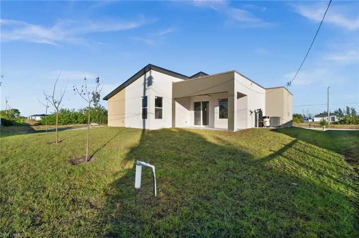 2814 5th Ter, Cape Coral, Florida 33993