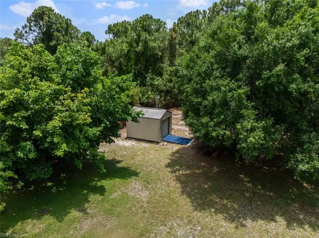 1516  Dixie  AVE, Lehigh Acres, FL 33972
