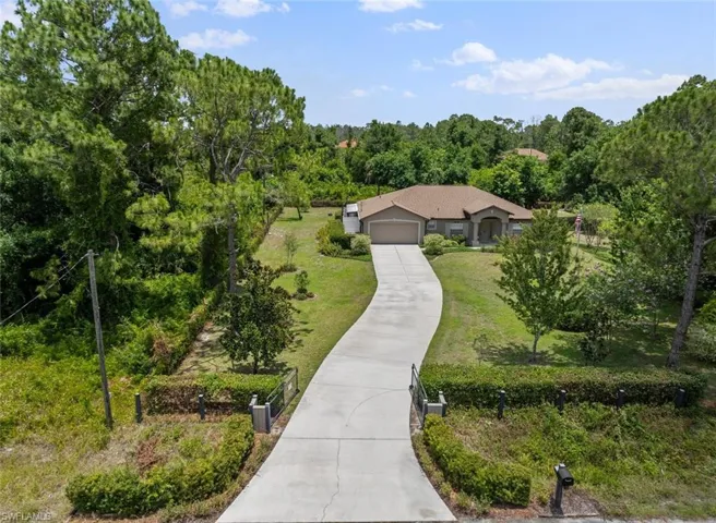 1516  Dixie  AVE, Lehigh Acres, FL 33972
