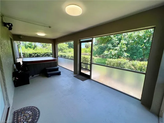 Screened lanai with hot tub