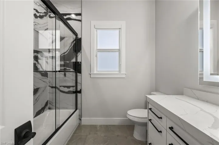 Guest bathroom #1