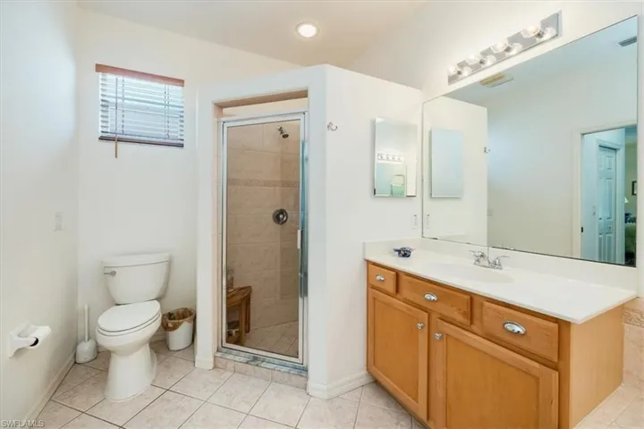 7817  Stratford  DR, Naples, FL 34104