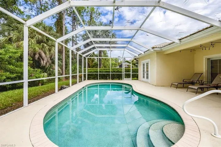 7817  Stratford  DR, Naples, FL 34104
