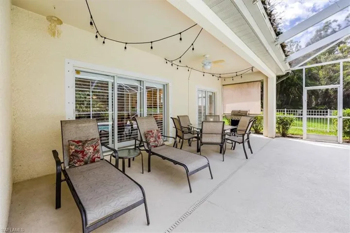 7817  Stratford  DR, Naples, FL 34104