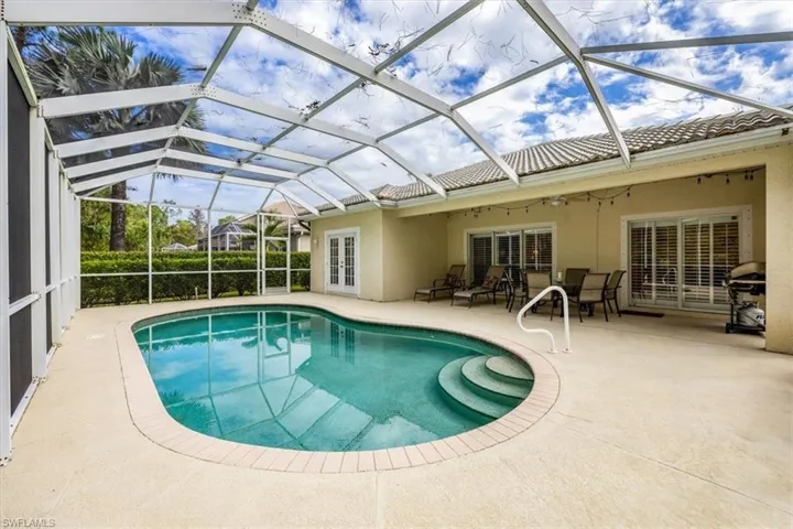 7817  Stratford  DR, Naples, FL 34104