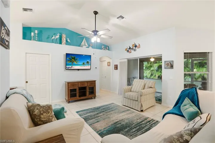 218  Marseille  DR, Naples, FL 34112