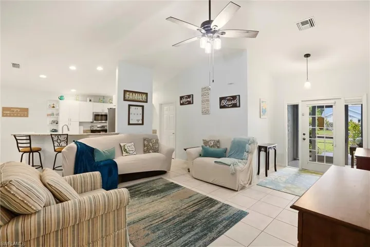 218  Marseille  DR, Naples, FL 34112
