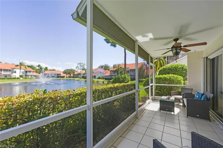 636  Windsor  SQ, Naples, FL 34104