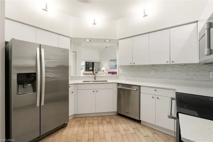 636 Windsor Sq # 102, Naples, Florida 34104