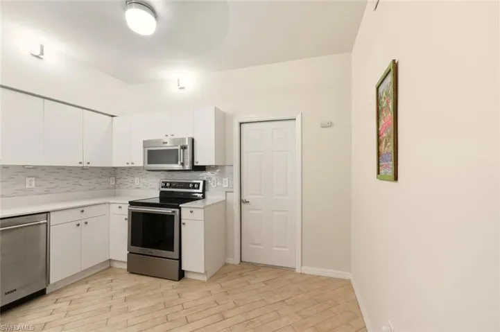 636 Windsor Sq # 102, Naples, Florida 34104