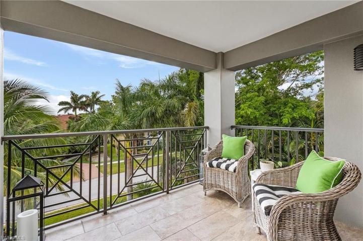 Open-air outdoor balcony extends living