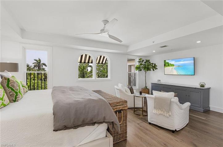 Guest room retreat