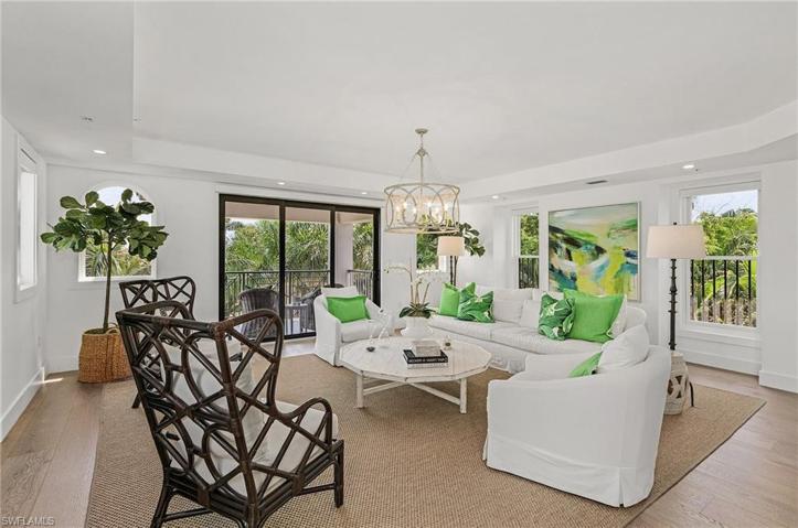 Beautiful furniture package included