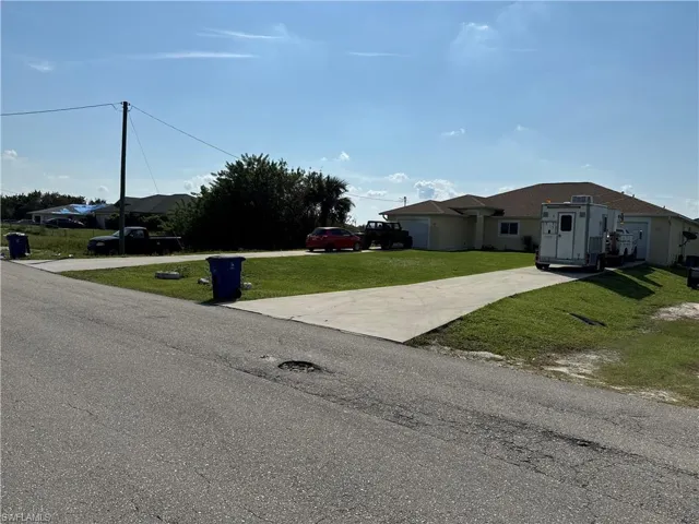329/331 Grant Blvd, Lehigh Acres Fl 33974