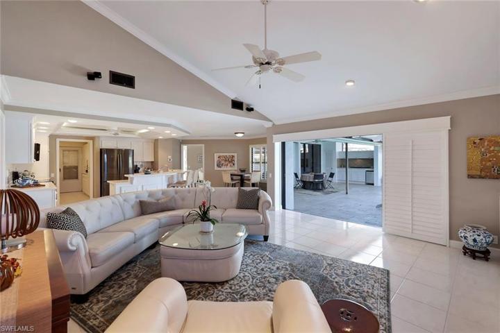 28800  Regis  CT, Bonita Springs, FL 34134