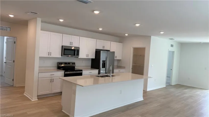 6738 Equinox Ln, North Fort Myers, Florida 33917
