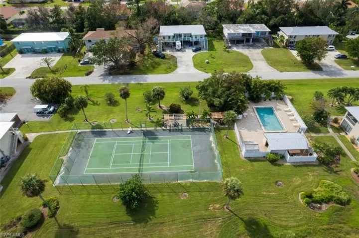 Pickleball & Tennis