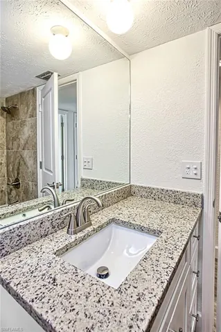 16251  Dublin  CIR, Fort Myers, FL 33908