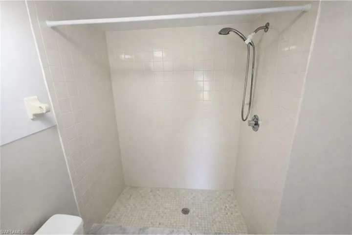1448  Churchill  CIR, Naples, FL 34116