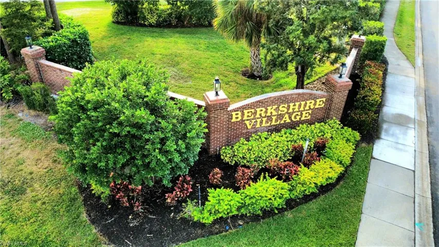 1448  Churchill  CIR, Naples, FL 34116