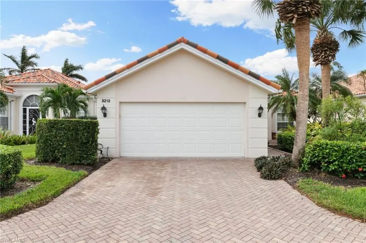 3212  Benicia  CT, Naples, FL 34109