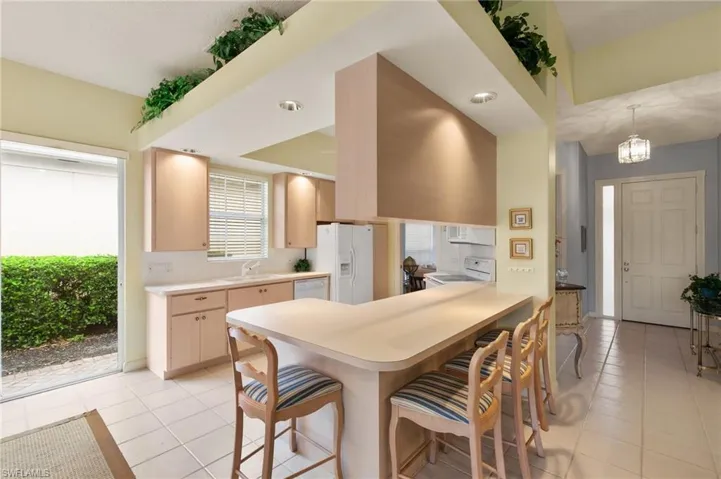 3212  Benicia  CT, Naples, FL 34109