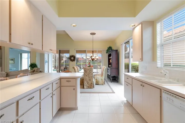 3212  Benicia  CT, Naples, FL 34109