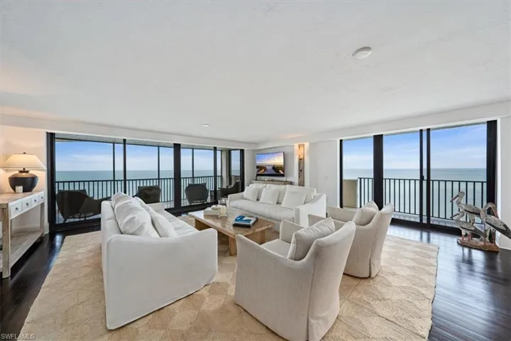 Panoramic Views from this 11th Floor premier “05” stack