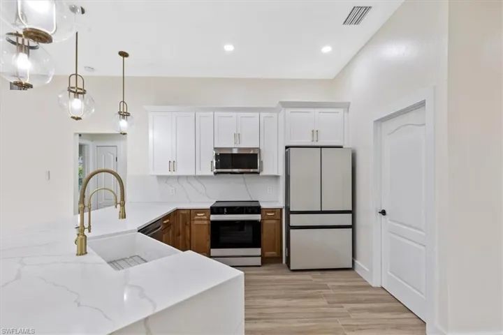 12809 Vista Pine Cir, Fort Myers, Florida 33913