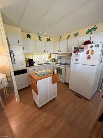 9  Red Poinciana  DR, Fort Myers, FL 33908